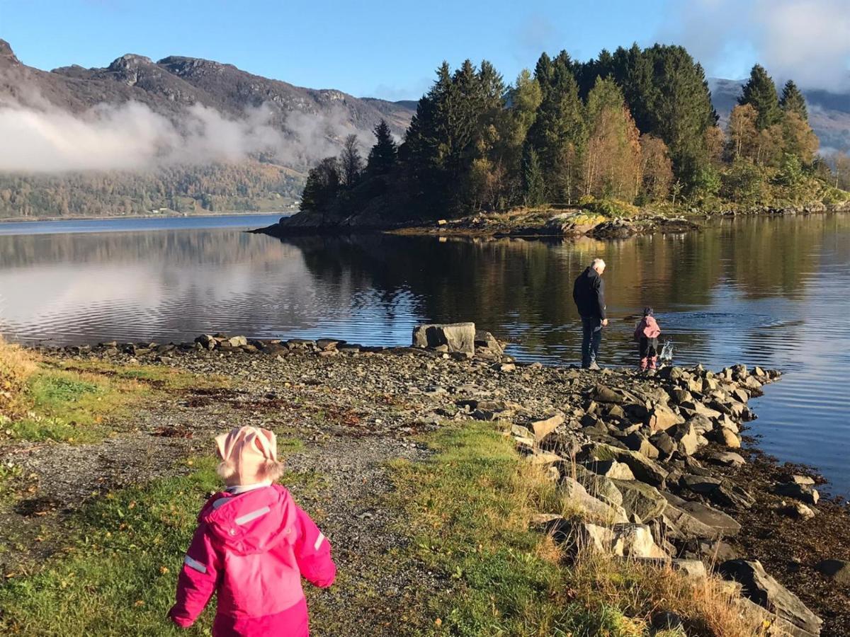 Havn I Etne With Fjordview Etnesjoen Exterior foto